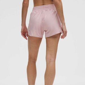 NWT Lululemon Hotty Hot High-Rise Lined Short 4"
Pink Haze